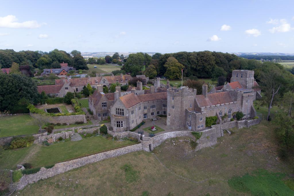 هيث Lympne Castle Cottages المظهر الخارجي الصورة