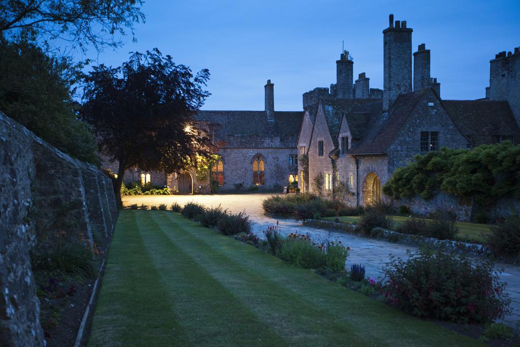 هيث Lympne Castle Cottages المظهر الخارجي الصورة