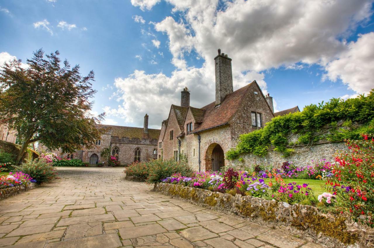 هيث Lympne Castle Cottages المظهر الخارجي الصورة